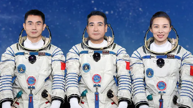 山東鑫仟順羅茨風機廠家祝賀神舟十三號返回艙成功著陸!(圖1) 山東鑫仟順羅茨風機廠家祝賀神舟十三號返回艙成功著陸!(圖1)